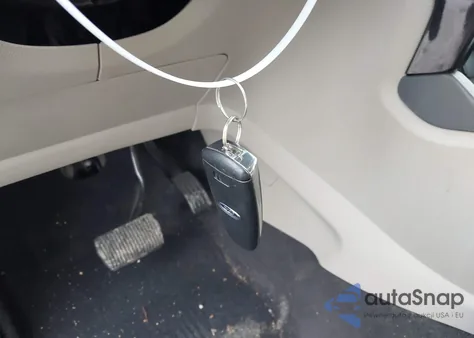 2017 Ford Escape Titanium из США, поврежденный, VIN 1FMCU9J9XHUC17963